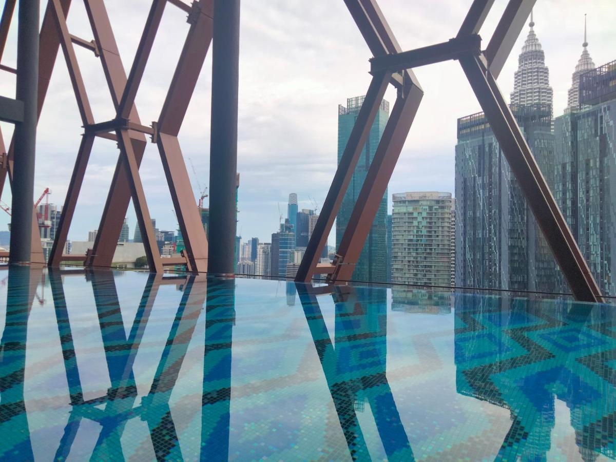 Scarletz Suites Klcc I Homebrickz كوالالمبور المظهر الخارجي الصورة