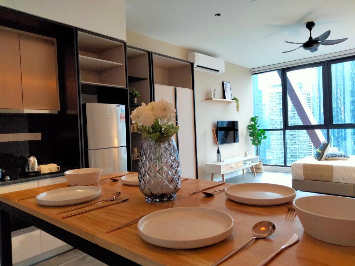 Scarletz Suites Klcc I Homebrickz كوالالمبور المظهر الخارجي الصورة