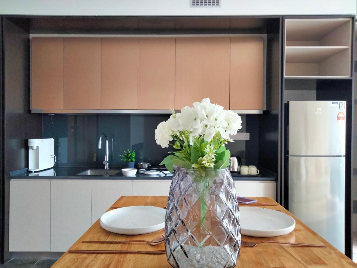 Scarletz Suites Klcc I Homebrickz كوالالمبور المظهر الخارجي الصورة