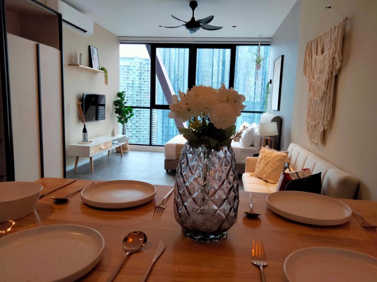 Scarletz Suites Klcc I Homebrickz كوالالمبور المظهر الخارجي الصورة