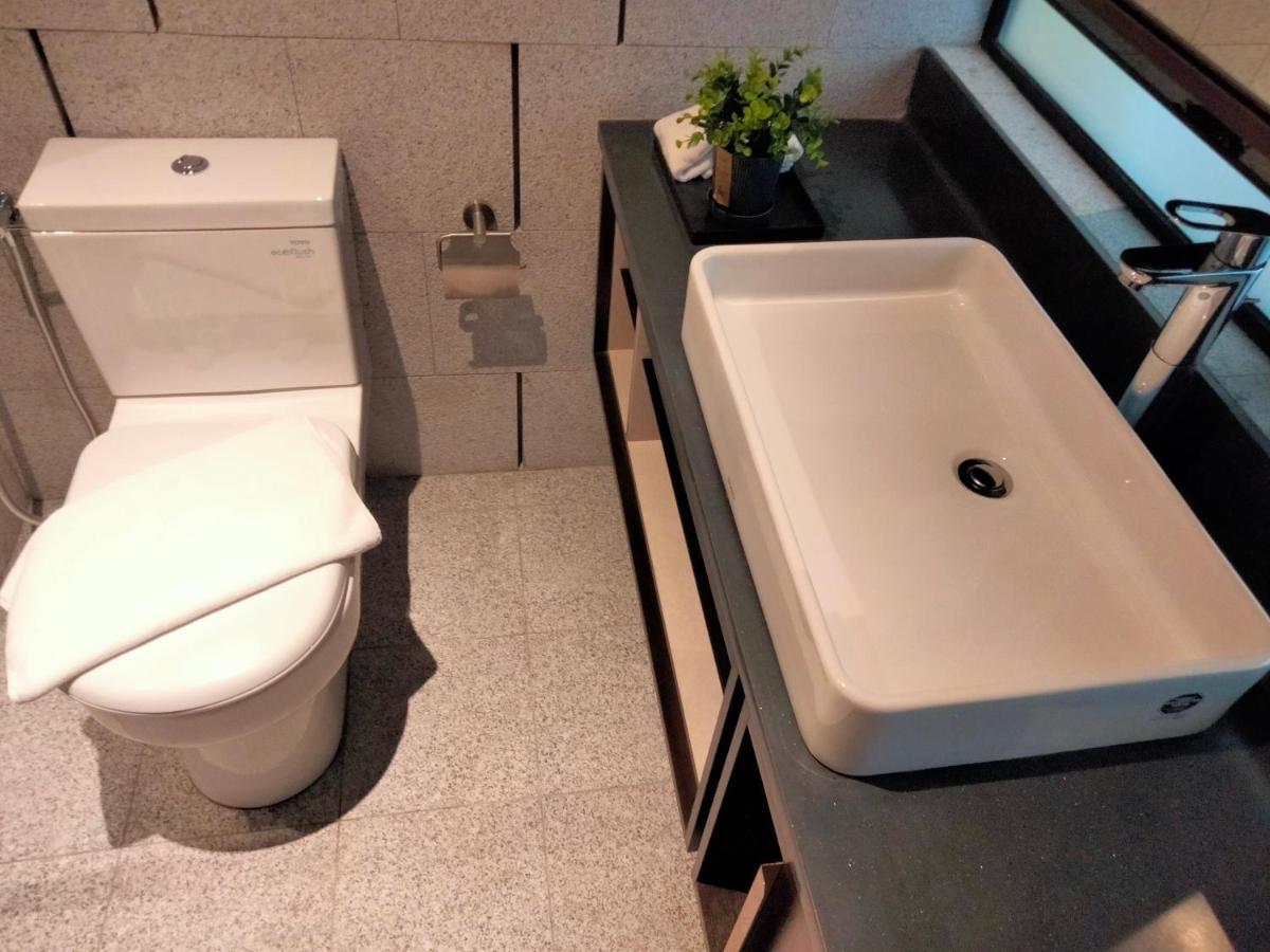 Scarletz Suites Klcc I Homebrickz كوالالمبور المظهر الخارجي الصورة